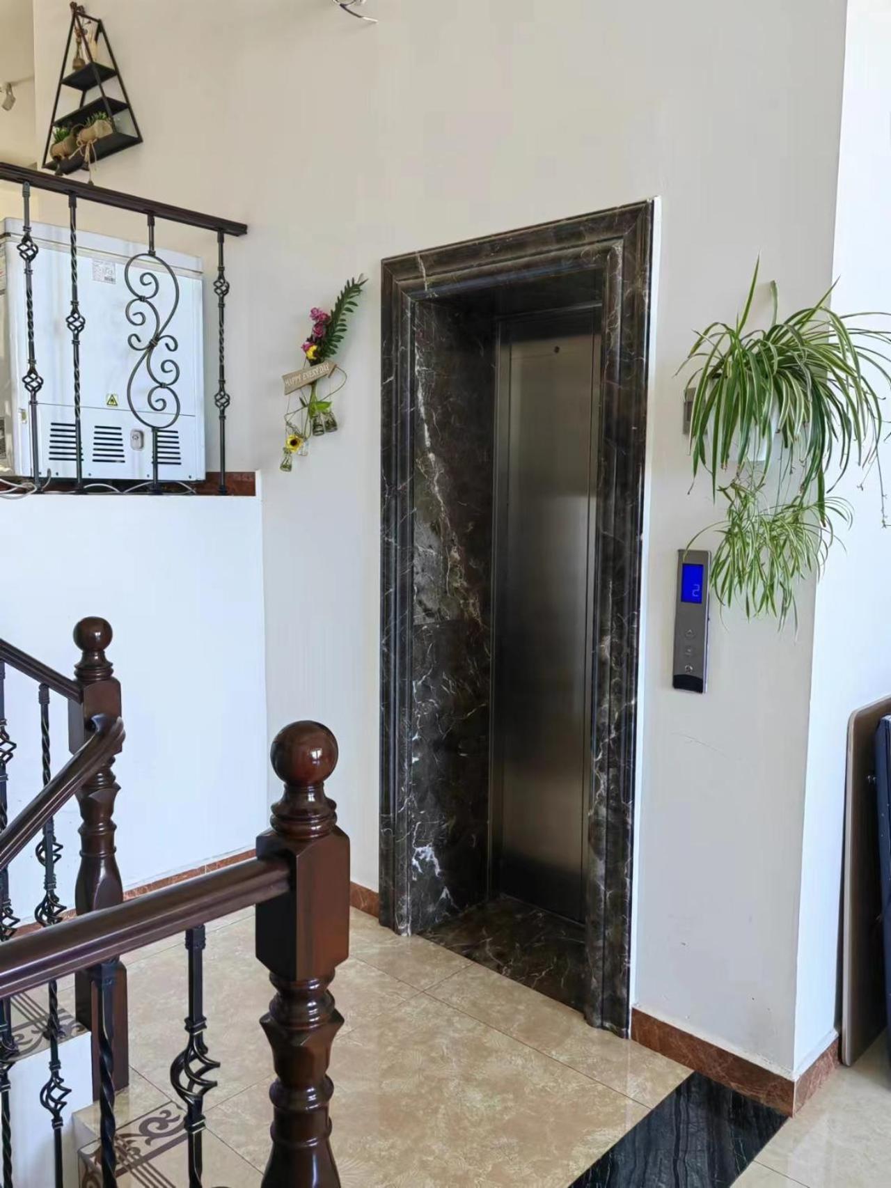Homestay Dali Listening Sea View Villa大理听城海景别墅 Dali (Yunnan)