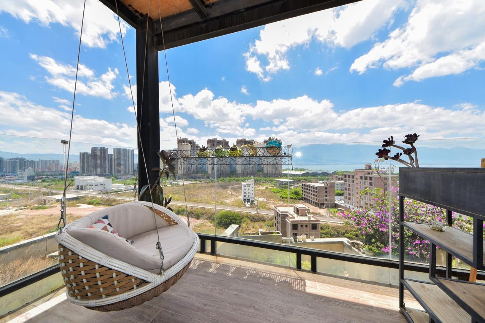 Homestay Dali Listening Sea View Villa大理听城海景别墅 *