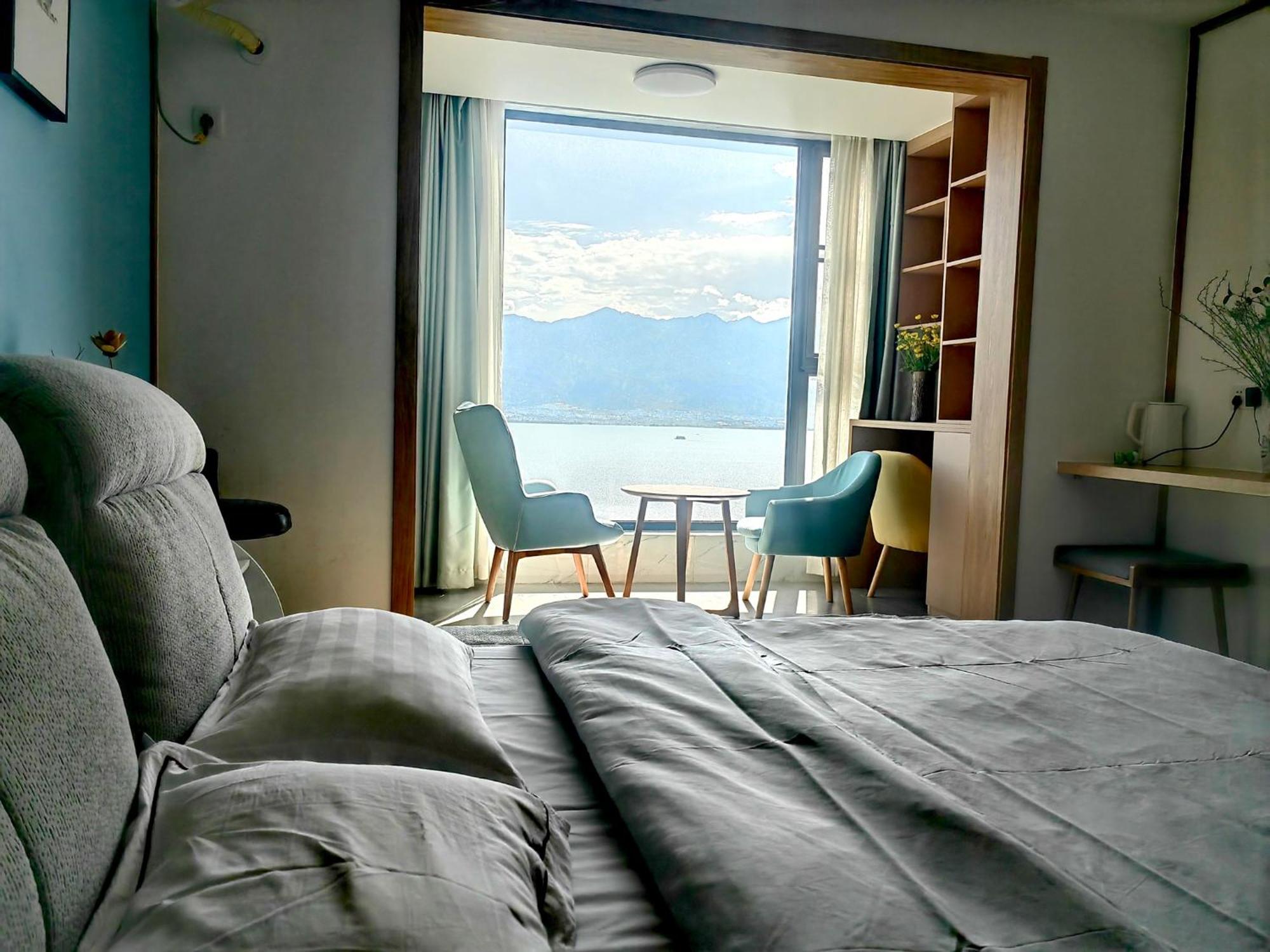 Dali Listening Sea View Villa大理听城海景别墅 Homestay