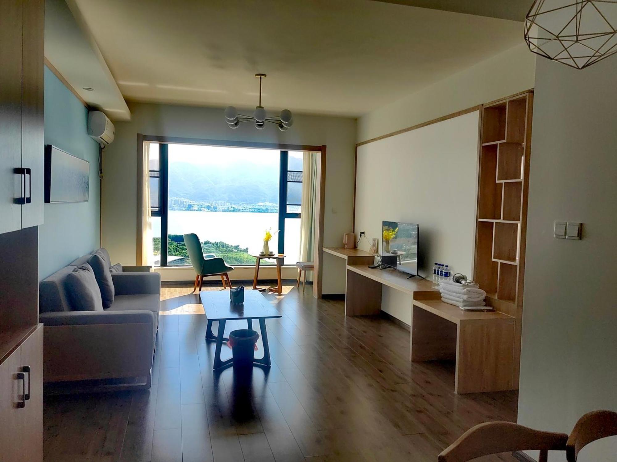Homestay Dali Listening Sea View Villa大理听城海景别墅 Dali (Yunnan)