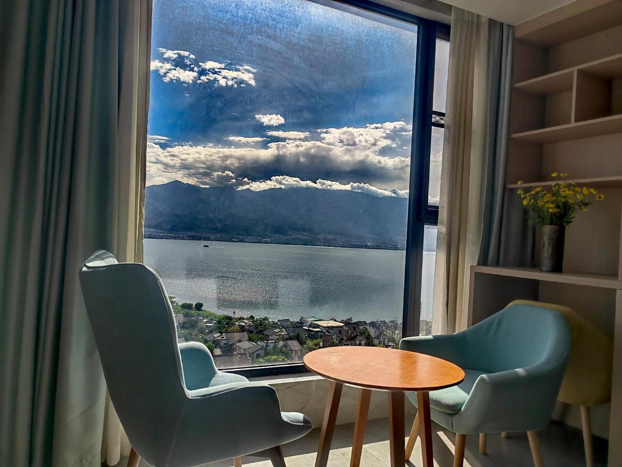 Homestay Dali Listening Sea View Villa大理听城海景别墅 Dali (Yunnan)